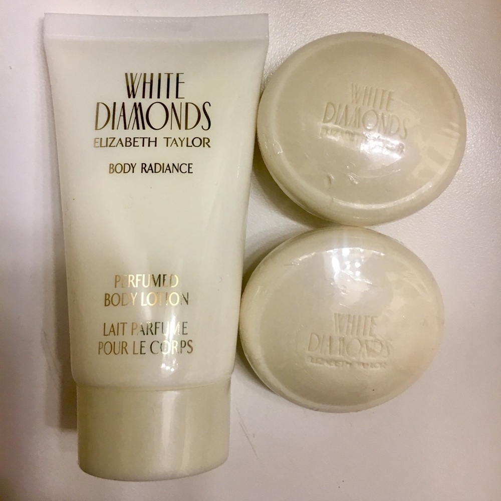 White Diamonds 1.7oz Lotion & Two 0.87oz soaps
